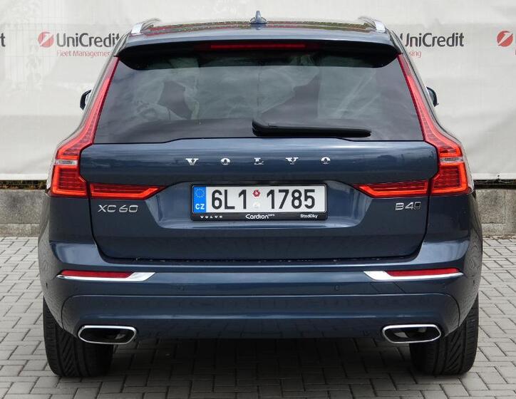 Volvo XC60 4