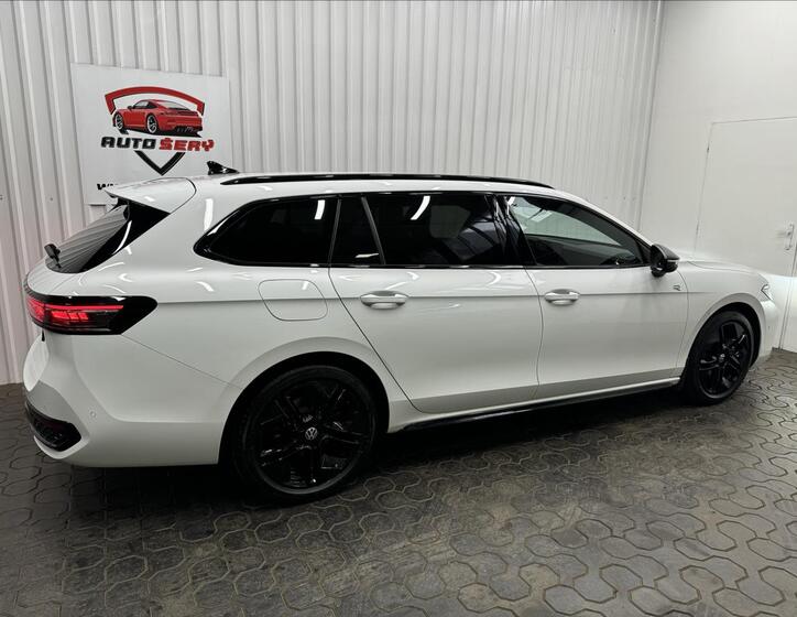 Volkswagen Passat 9