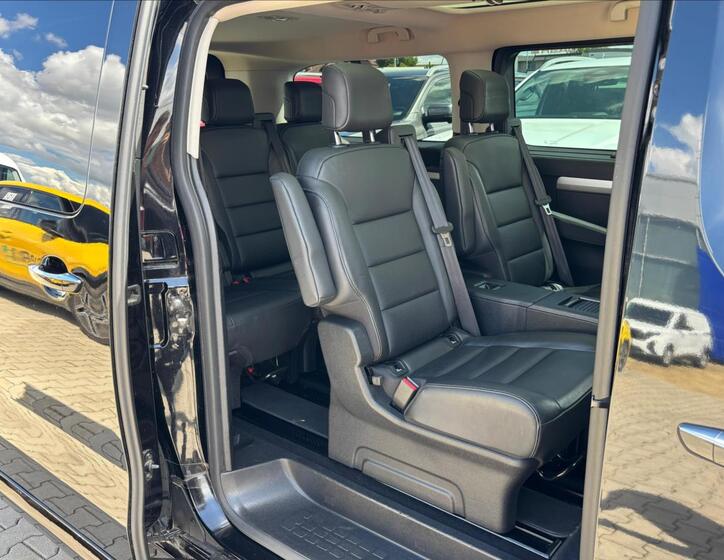 Peugeot Traveller 15