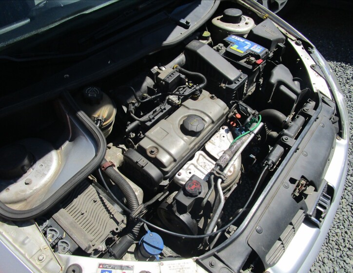 Peugeot 206 36