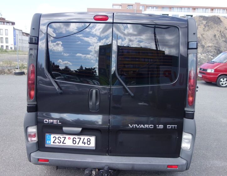 Opel Vivaro 10