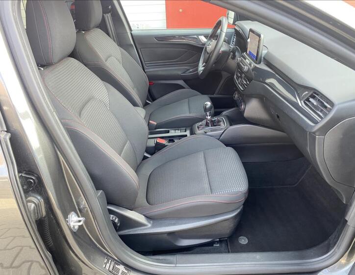 Ford Focus 18