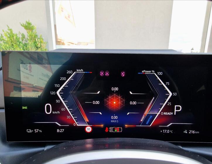 BMW i4 22