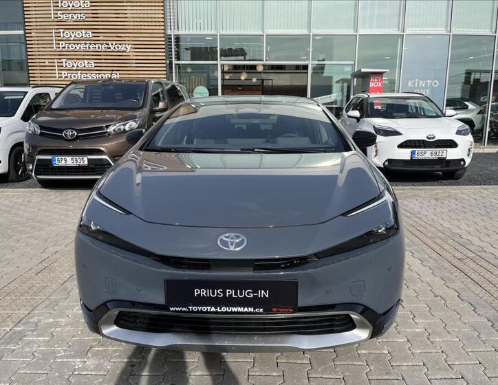 Toyota Prius 5