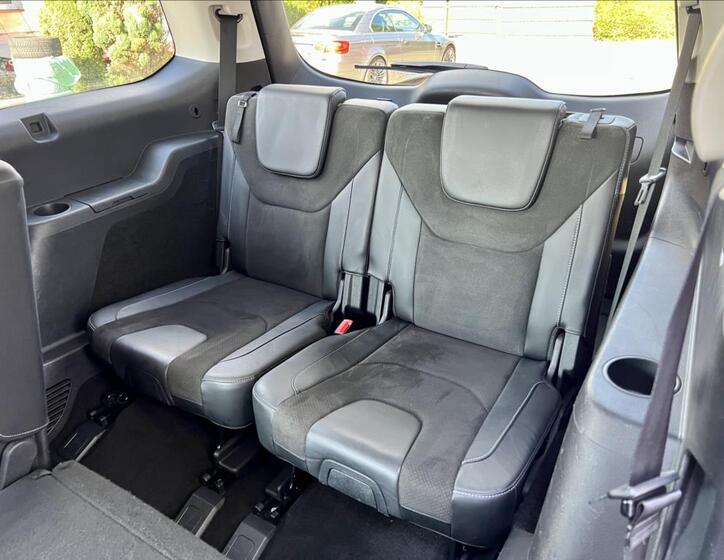 Ford Galaxy 14