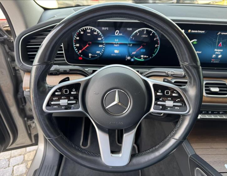 Mercedes-Benz GLE 8