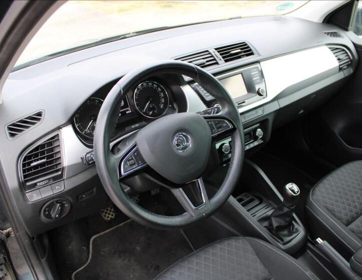 Škoda Fabia 10