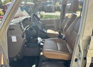 Toyota Land Cruiser 9