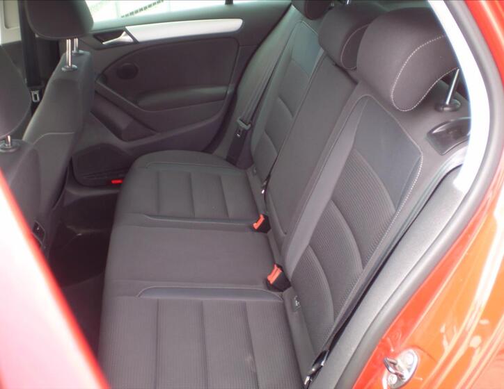 Volkswagen Golf 14