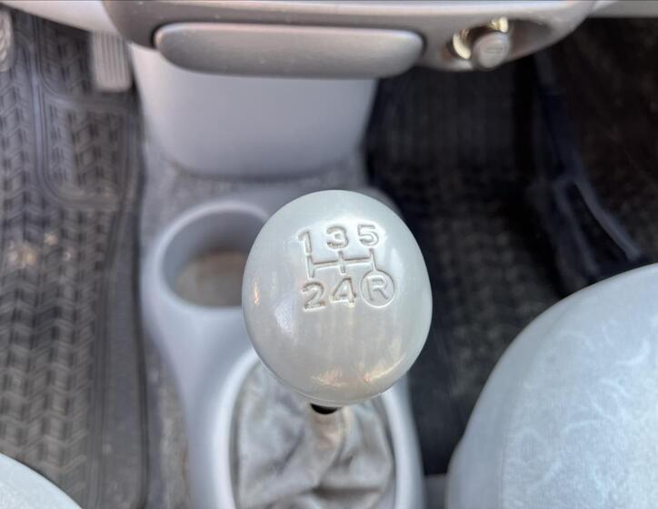 Toyota Yaris 15