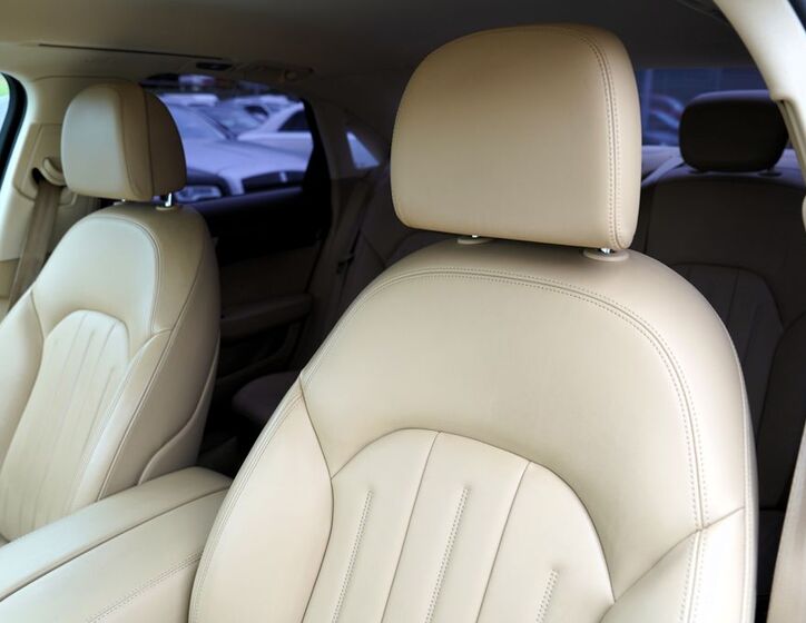 Audi A8 21
