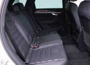 Volkswagen Touareg 16