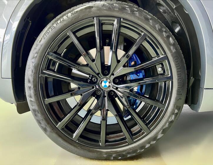 BMW X5 9