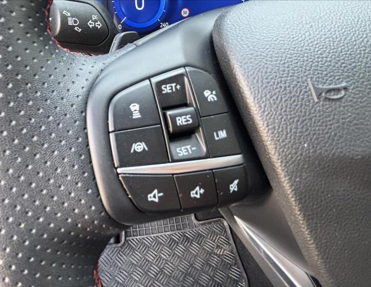 Ford Kuga 26