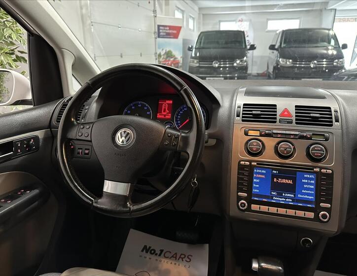 Volkswagen Touran 17