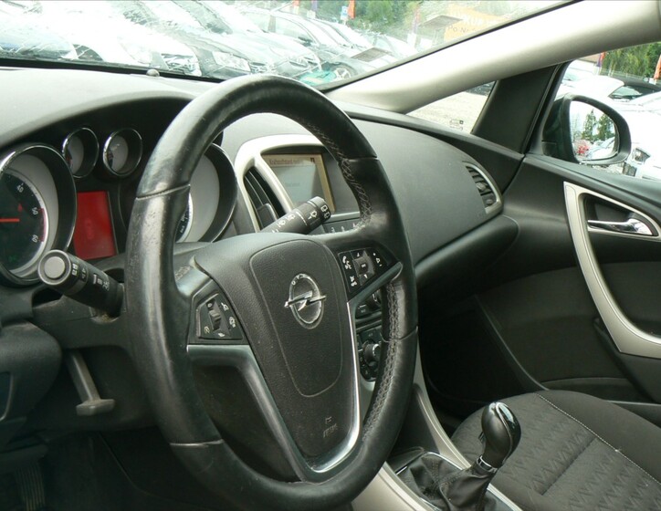 Opel Astra 11