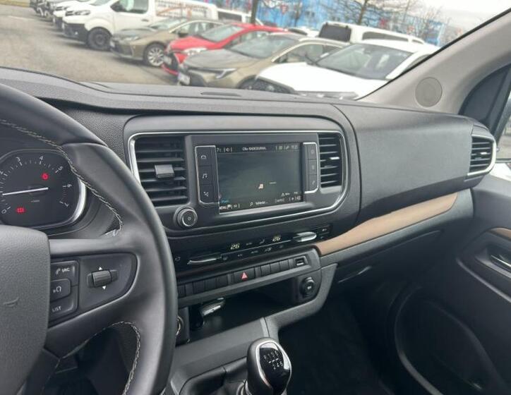 Toyota ProAce Verso 19