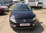 Volkswagen Passat 2