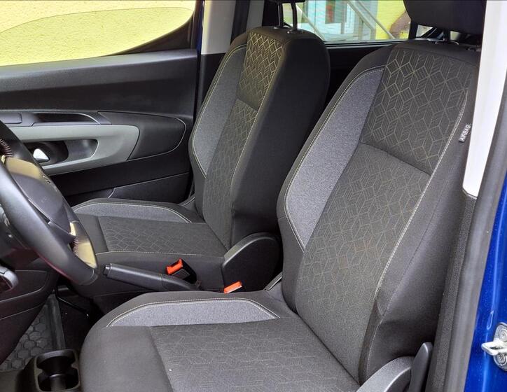 Peugeot Rifter 26