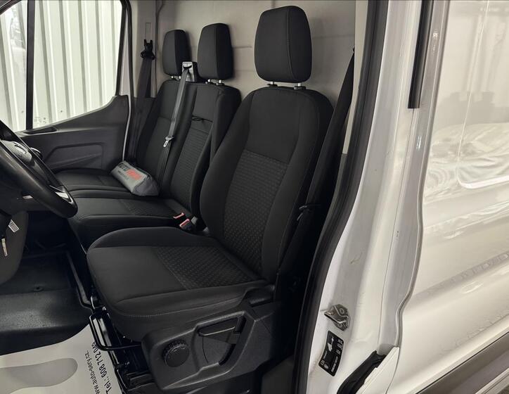 Ford Transit 28