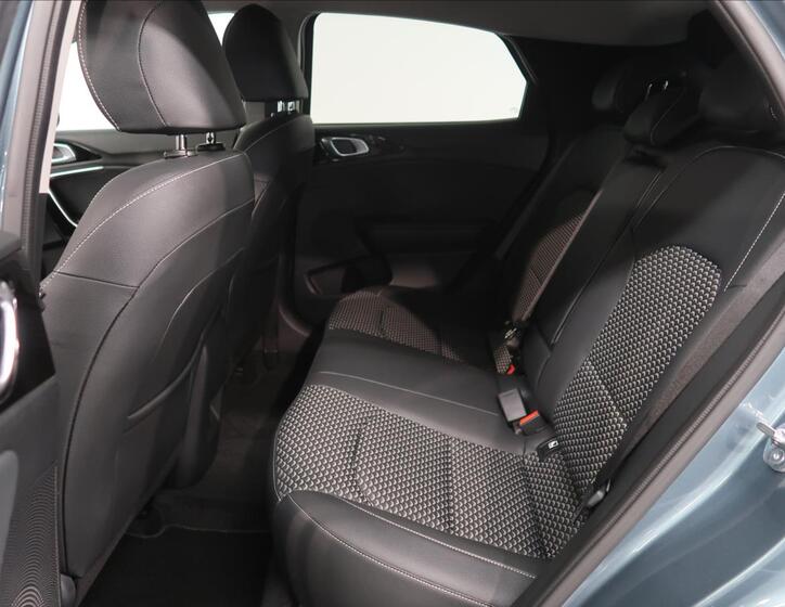 KIA XCeed 14
