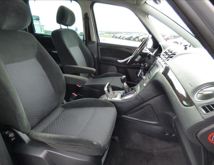 Ford Galaxy 45
