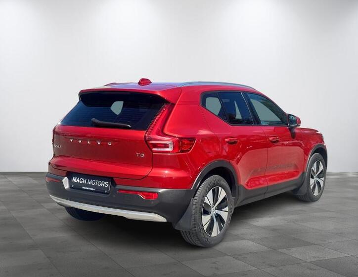 Volvo XC40 4
