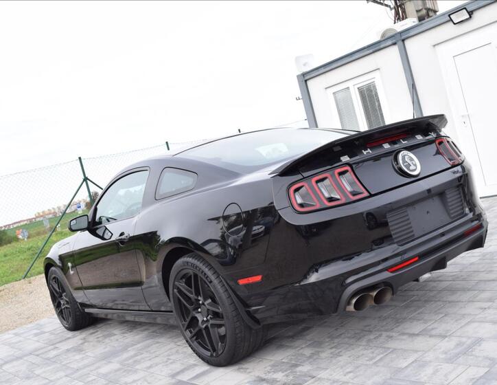 Ford Mustang 7