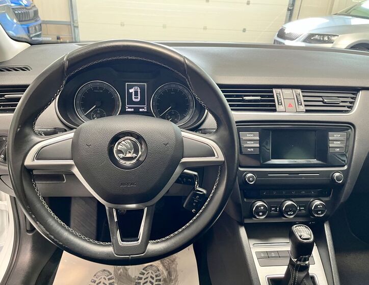 Škoda Octavia 12