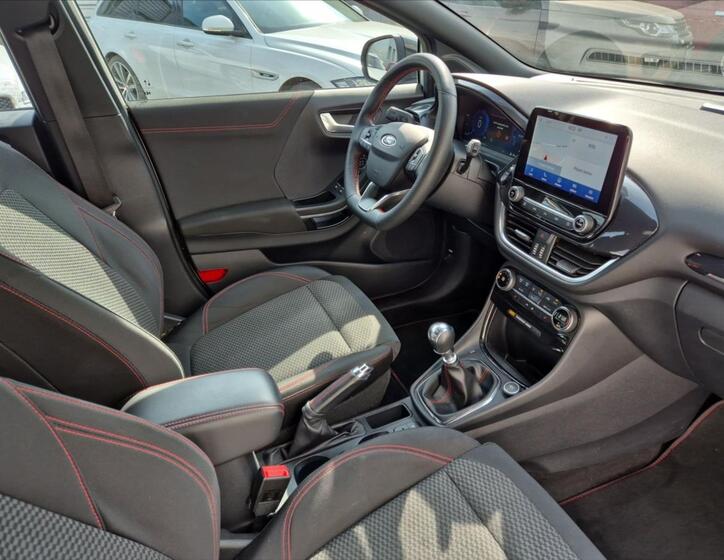 Ford Puma 12