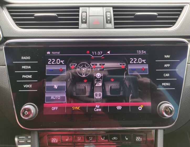 Škoda Superb 22