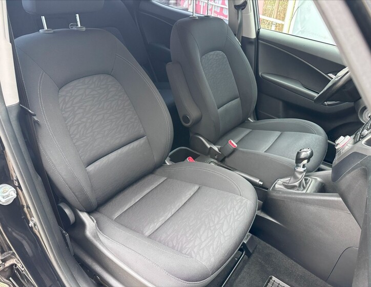 Hyundai ix20 13