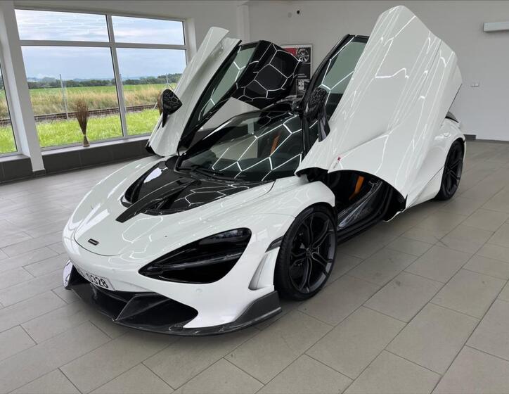 McLaren 720S 1