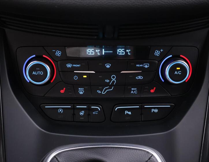 Ford Kuga 27