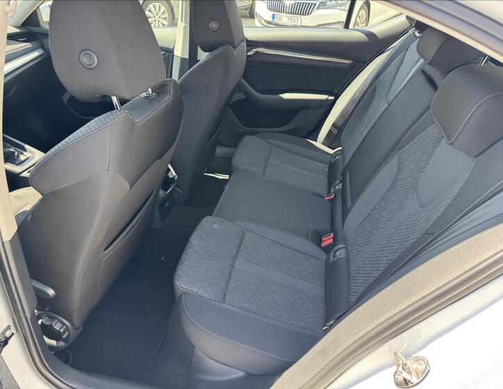 Škoda Octavia 10