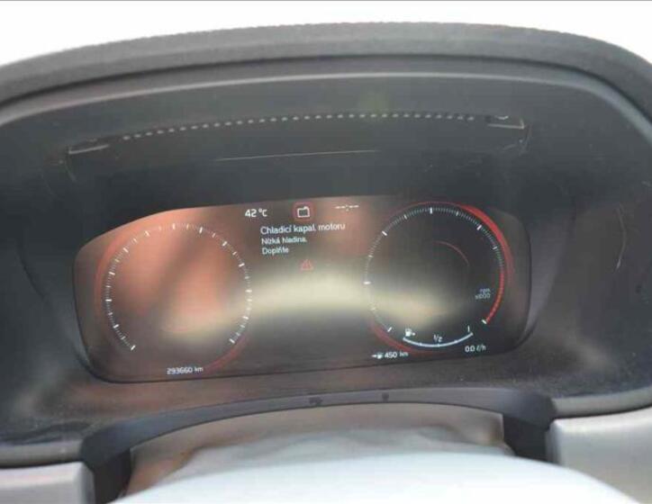 Volvo S90 23