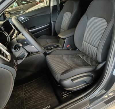KIA Ceed 4