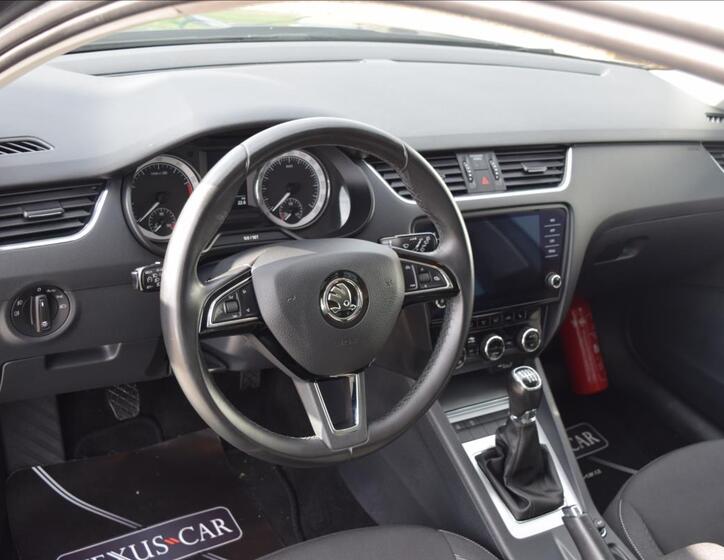 Škoda Octavia 16