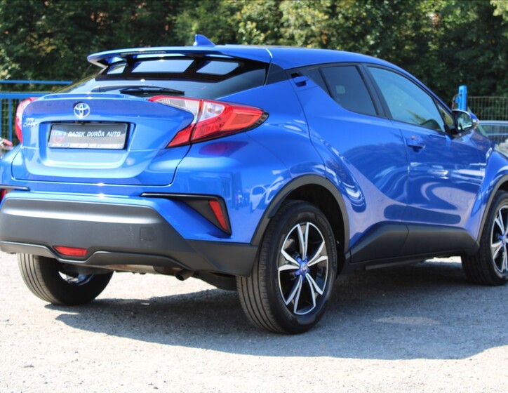 Toyota C-HR 5