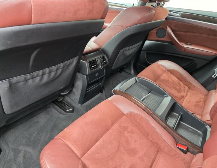 BMW X6 23
