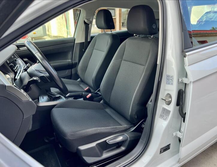 Volkswagen Polo 9