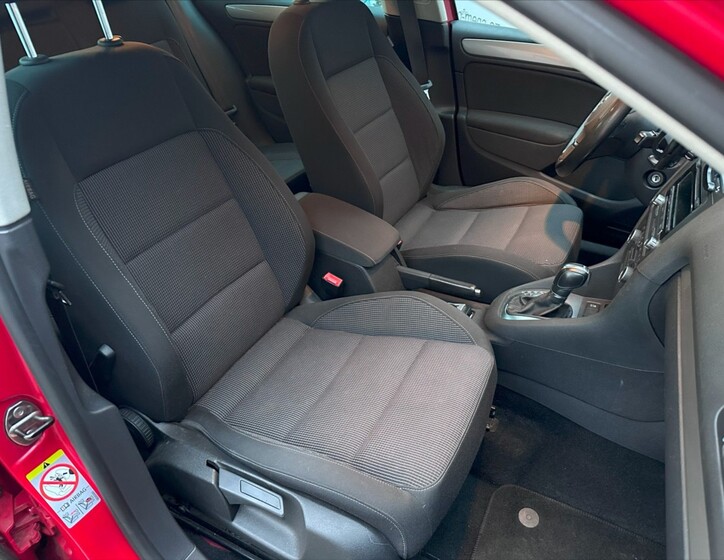 Volkswagen Golf 13