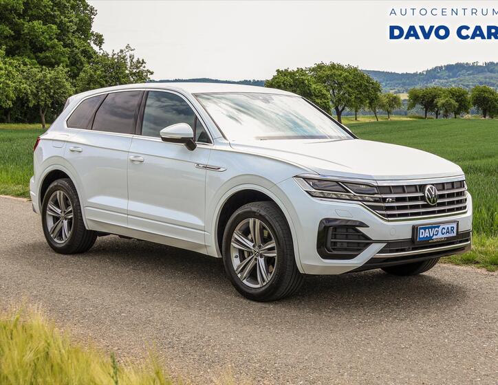 Volkswagen Touareg 1