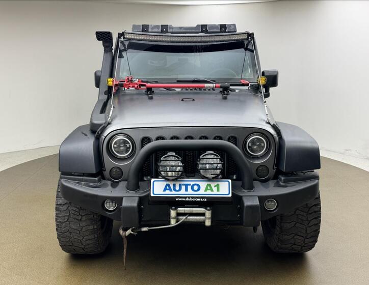 Jeep Wrangler 2