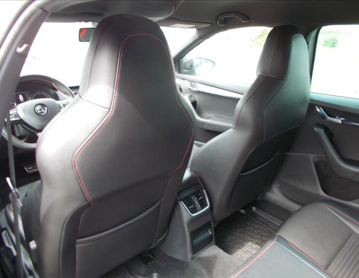 Škoda Octavia 16