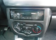 Peugeot 206 12