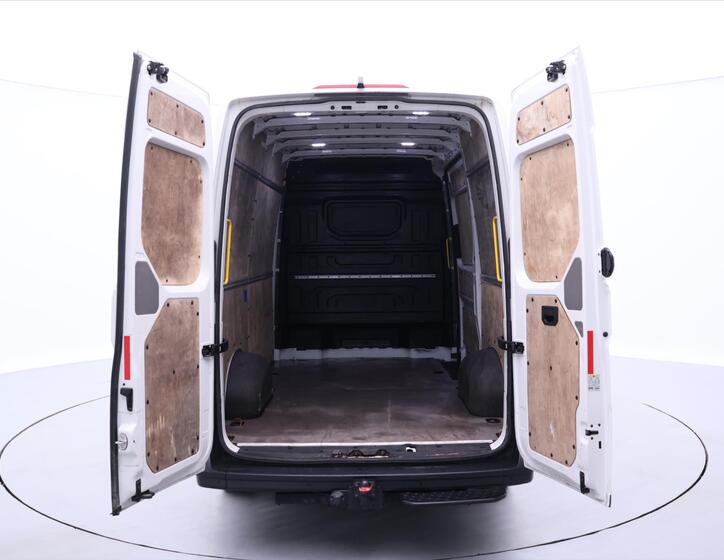 Volkswagen Crafter 9