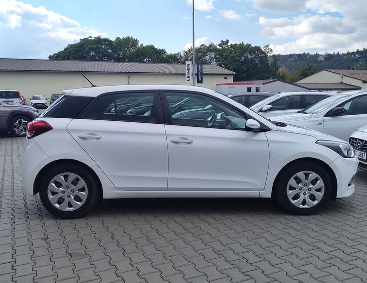 Hyundai i20 4