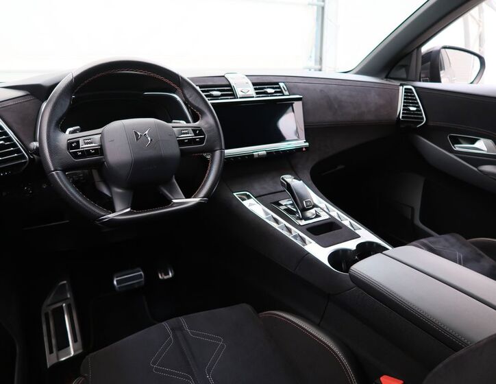 DS Automobiles DS7 Crossback 16