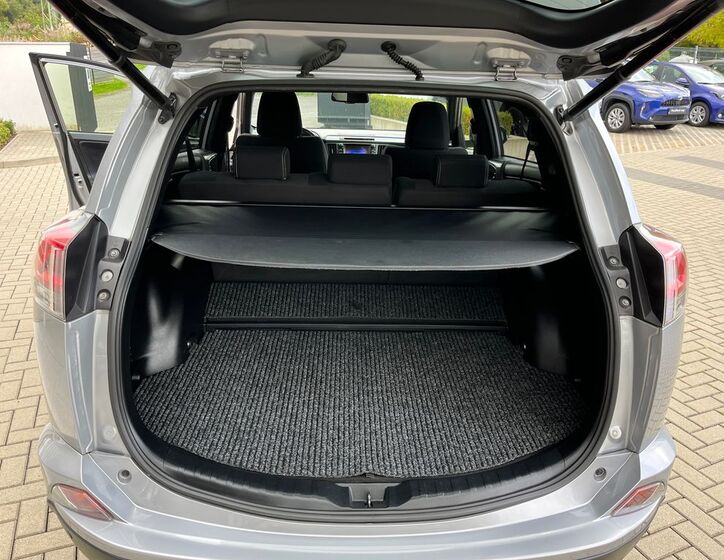 Toyota RAV4 29